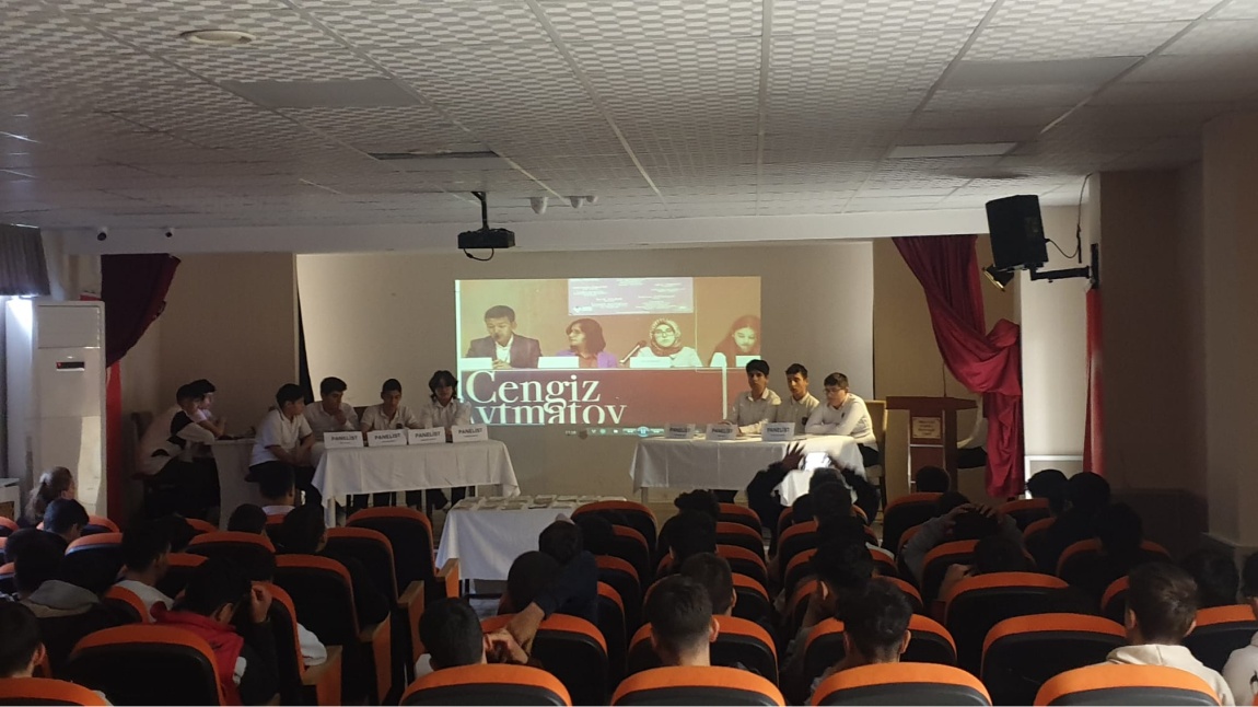Orhangazi Anadolu İmam Hatip Lisesi Öğrencileri, Mustafa Kutlu Paneli Düzenledi.